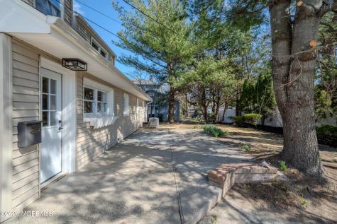 415 Parkview Avenue Ocean Twp NJ 07712