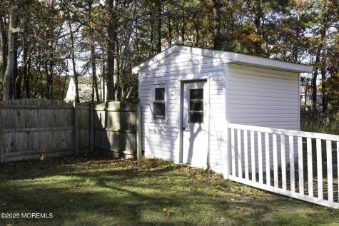 69 Rose Hill Road Barnegat NJ 08005
