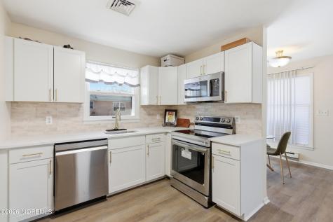 43A Magnolia Road Manahawkin NJ 08050