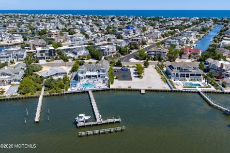78 Bayview Long Beach Twp NJ 08008