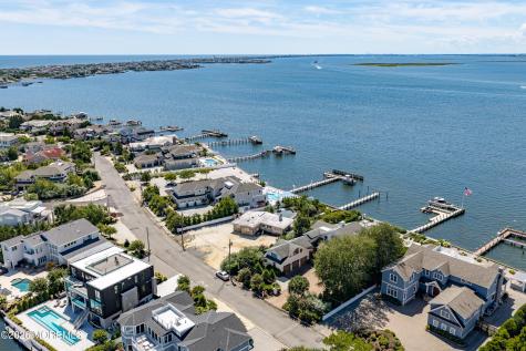 78 Bayview Long Beach Twp NJ 08008