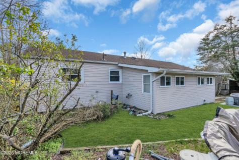 17 Anchorage Boulevard Bayville NJ 08721