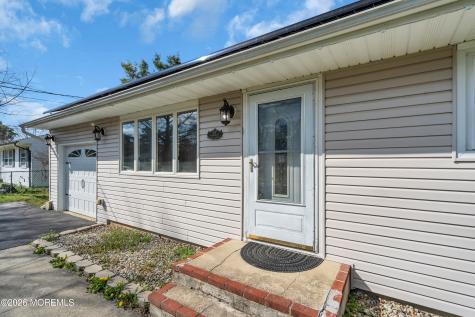 17 Anchorage Boulevard Bayville NJ 08721