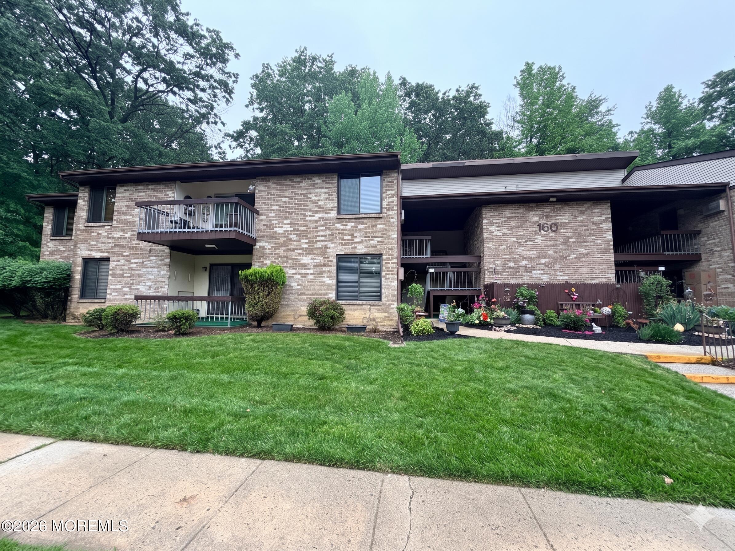 160 Cross Slope Court Manalapan NJ 07726