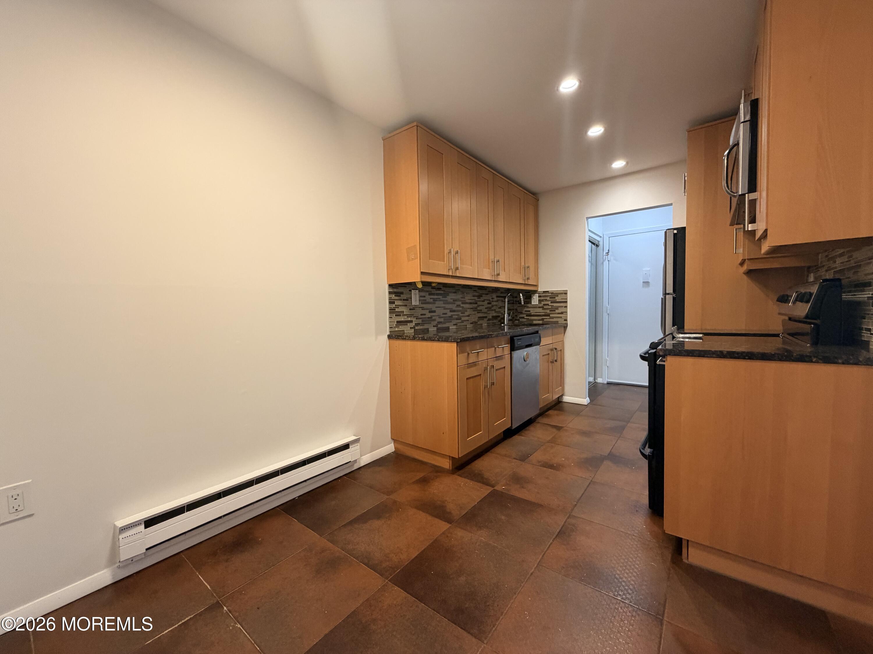 160 Cross Slope Court Manalapan NJ 07726