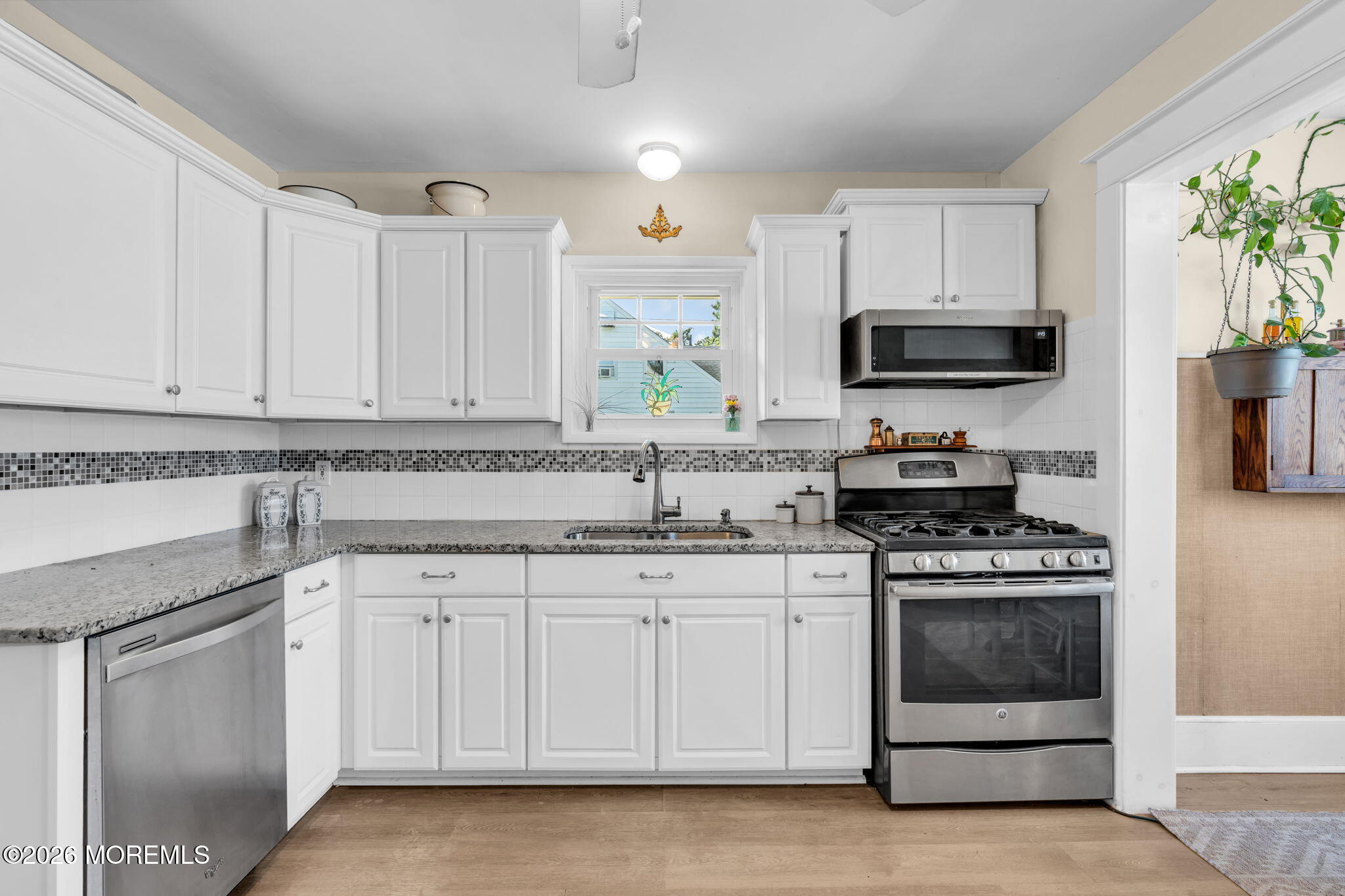 39 Highland Avenue Leonardo NJ 07737