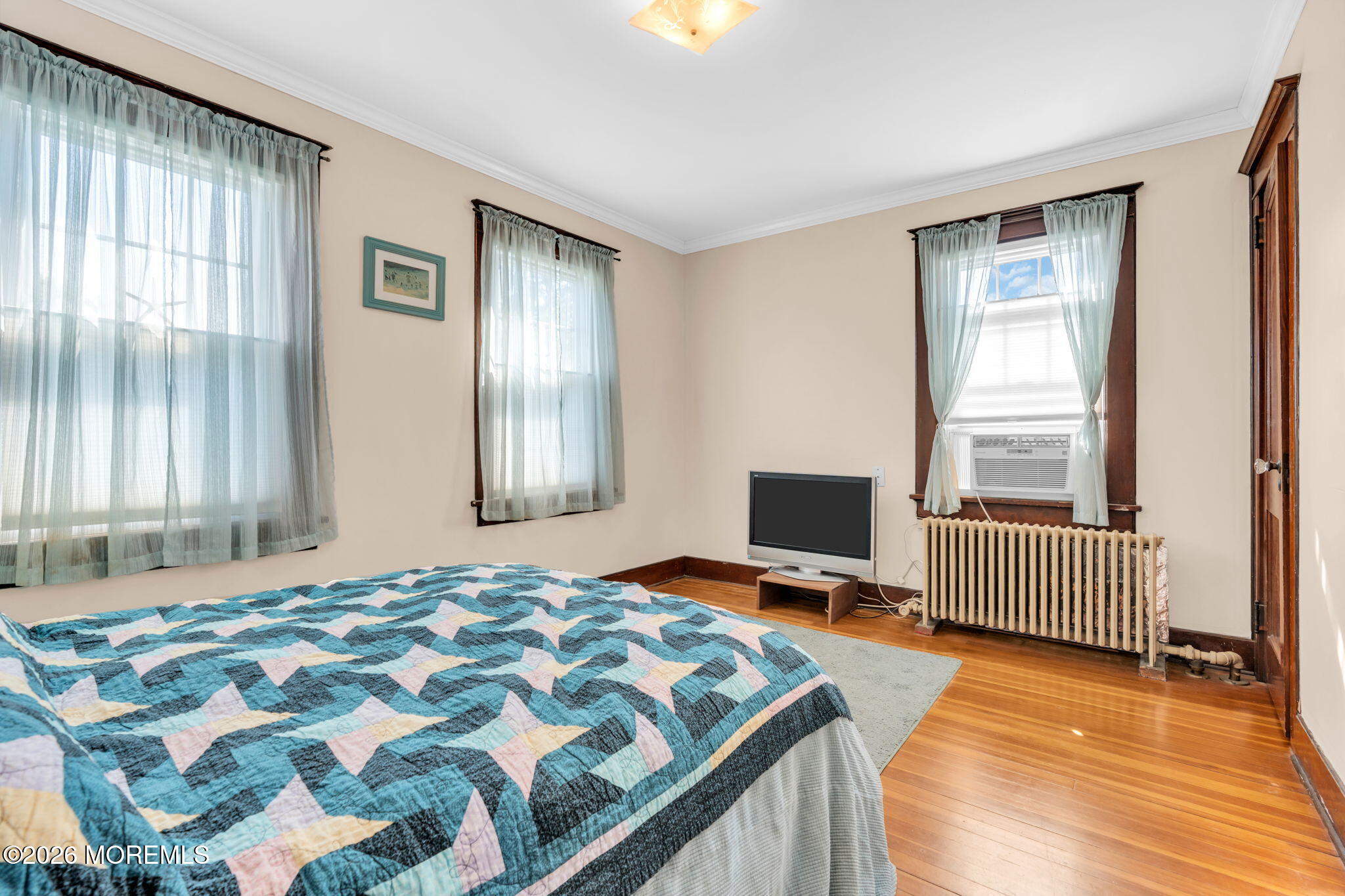 39 Highland Avenue Leonardo NJ 07737