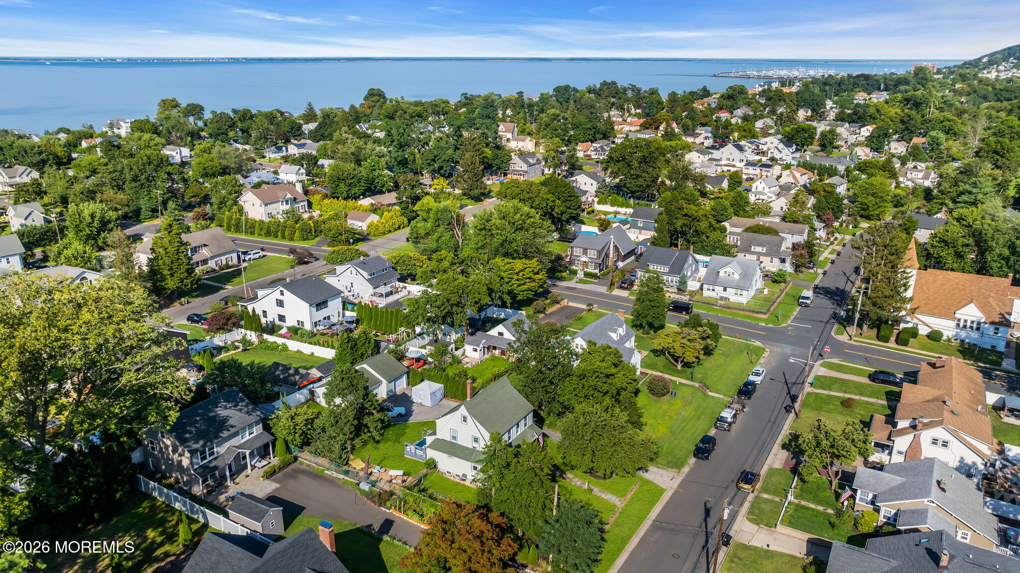 39 Highland Avenue Leonardo NJ 07737
