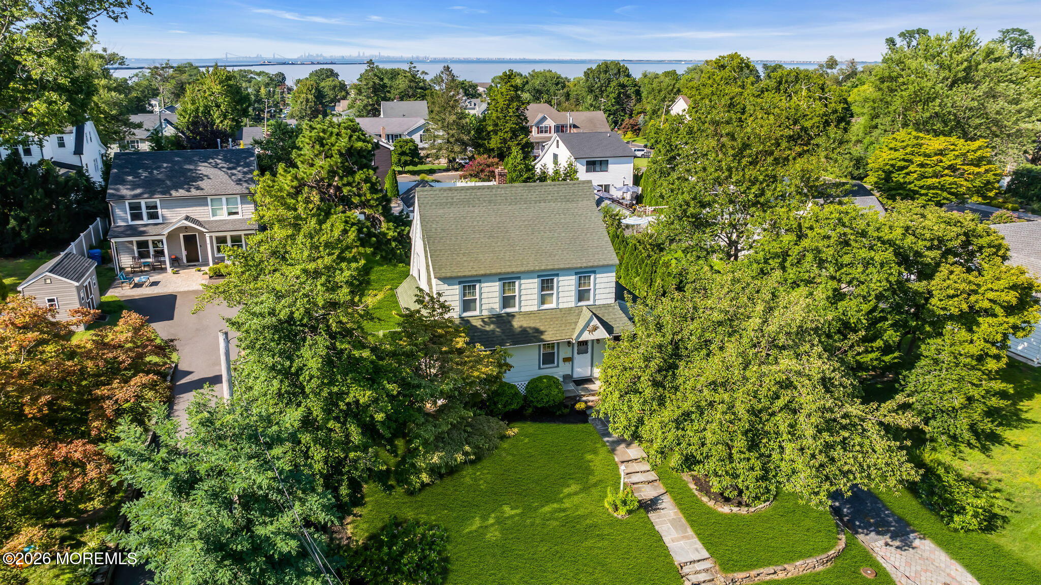 39 Highland Avenue Leonardo NJ 07737