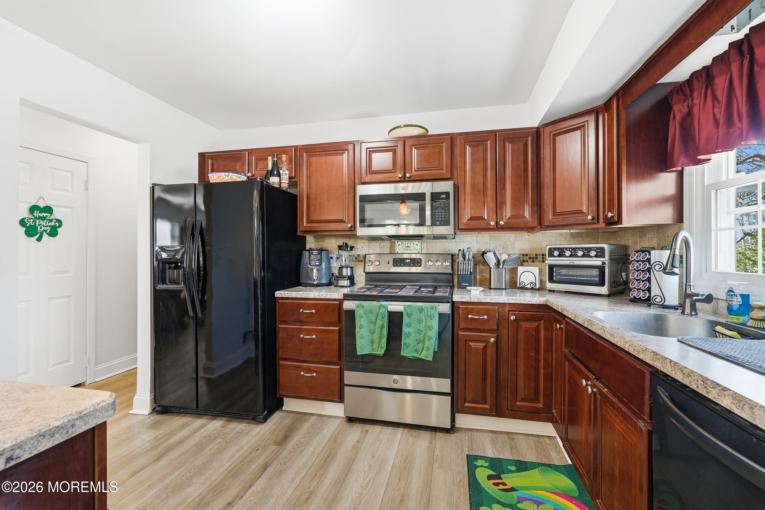 1016 Longboat Avenue Beachwood NJ 08722