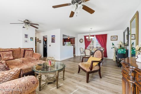 1016 Longboat Avenue Beachwood NJ 08722