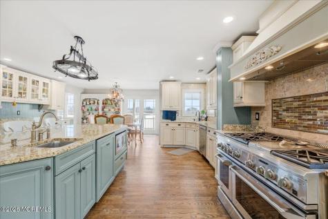 68 Seneca Place Oceanport NJ 07757