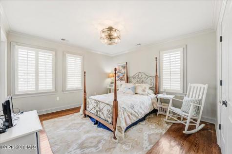 68 Seneca Place Oceanport NJ 07757