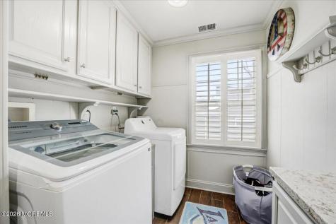 68 Seneca Place Oceanport NJ 07757