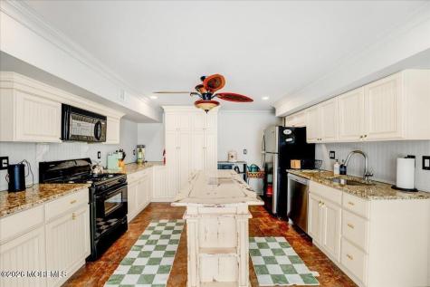 68 Seneca Place Oceanport NJ 07757