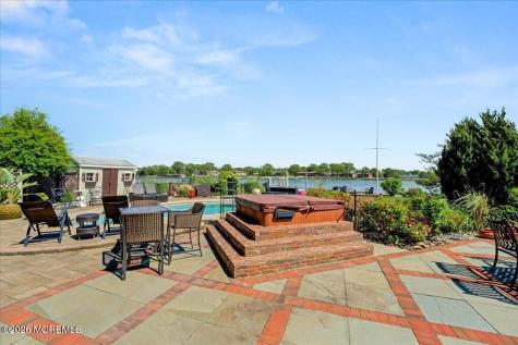68 Seneca Place Oceanport NJ 07757