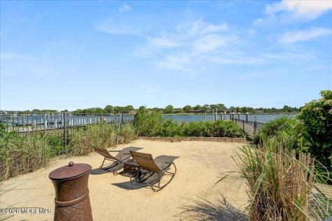 68 Seneca Place Oceanport NJ 07757