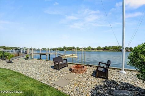 68 Seneca Place Oceanport NJ 07757