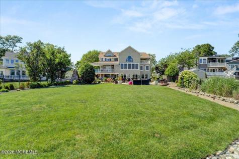 68 Seneca Place Oceanport NJ 07757