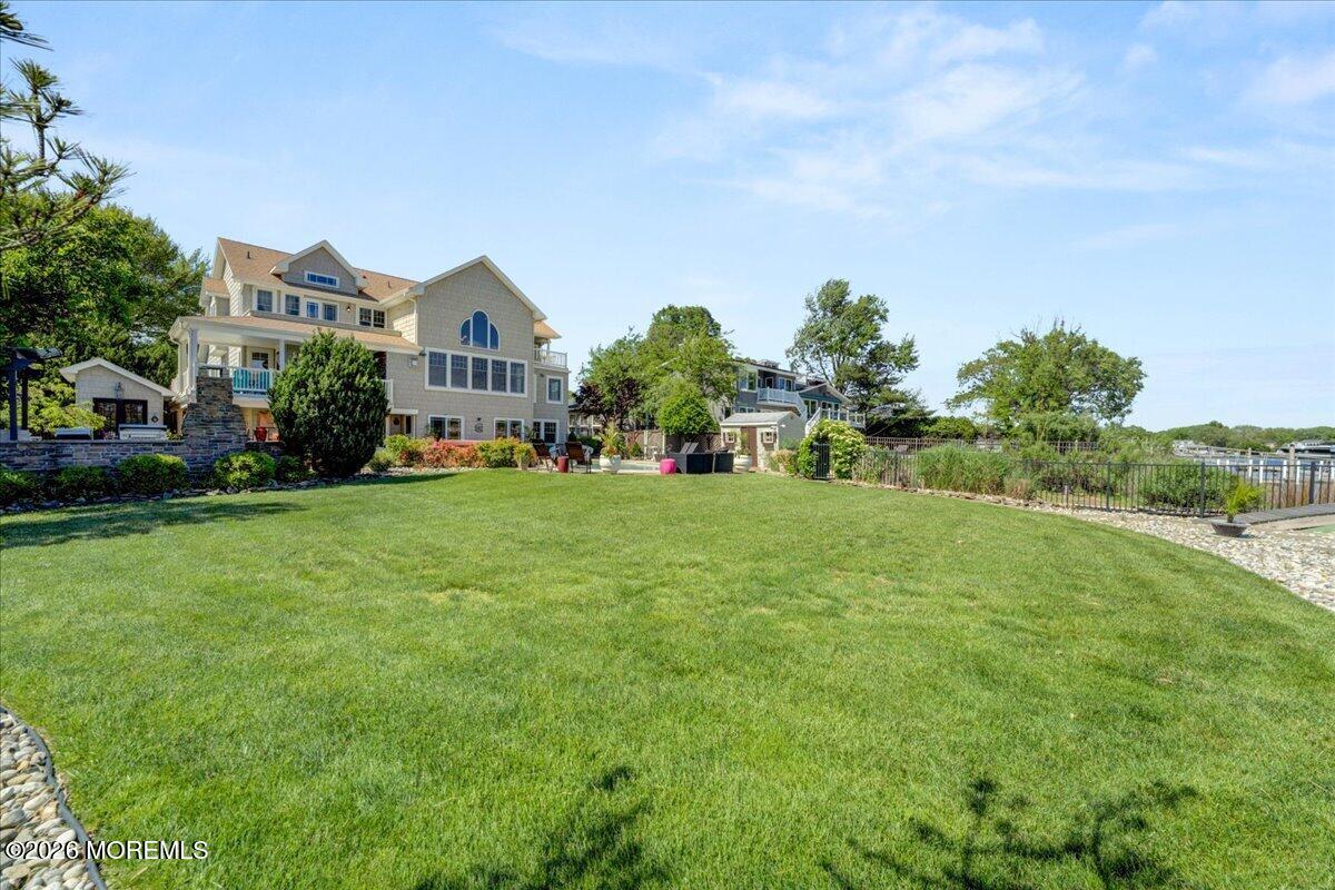 68 Seneca Place Oceanport NJ 07757