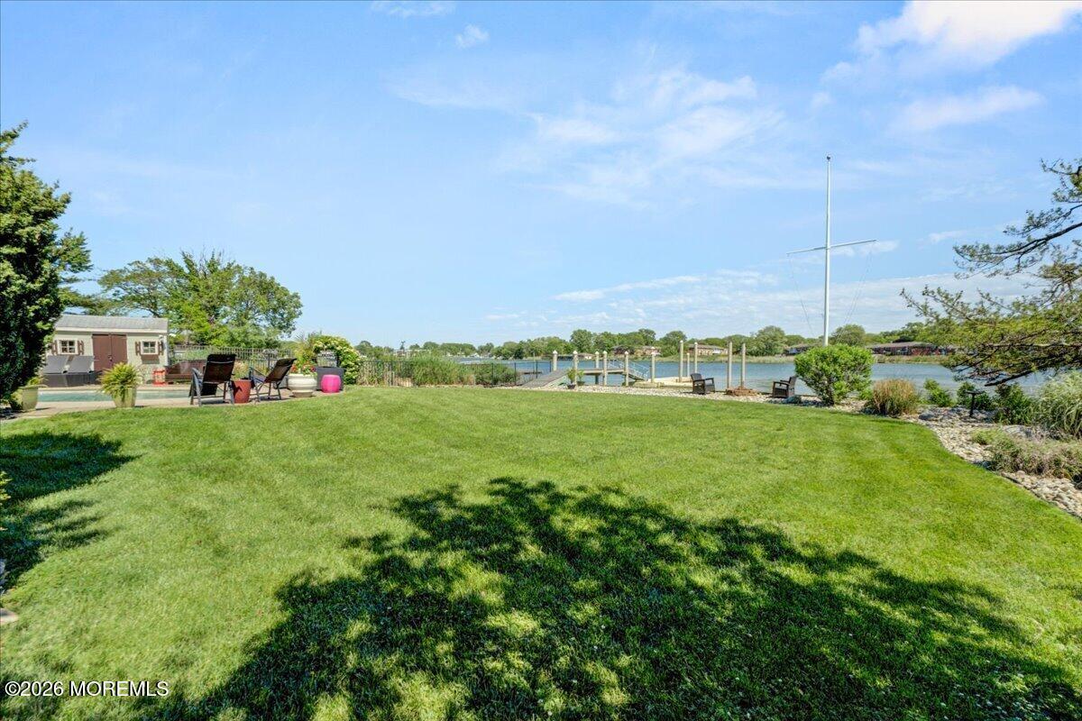 68 Seneca Place Oceanport NJ 07757