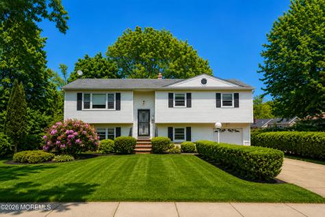 69 Whalepond Road Oakhurst NJ 07755