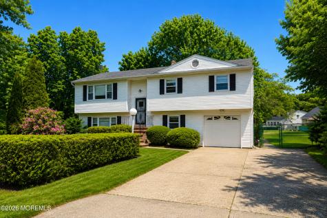 69 Whalepond Road Oakhurst NJ 07755