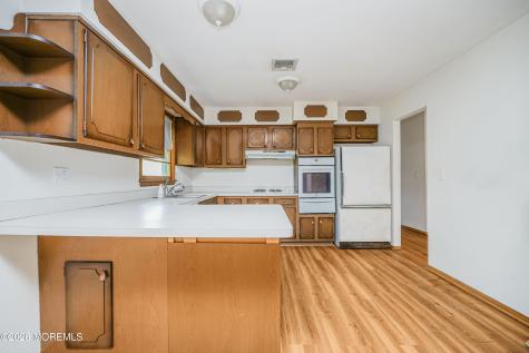 69 Whalepond Road Oakhurst NJ 07755