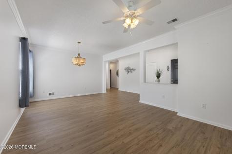 18 Amberwinds Court Lakewood NJ 08701