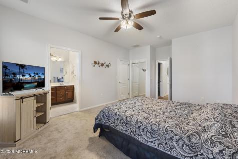 18 Amberwinds Court Lakewood NJ 08701