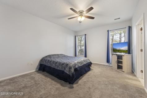 18 Amberwinds Court Lakewood NJ 08701