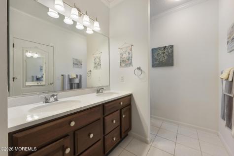 18 Amberwinds Court Lakewood NJ 08701