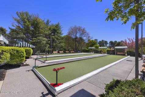 18 Amberwinds Court Lakewood NJ 08701