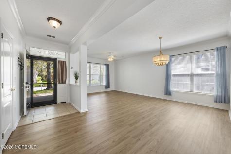 18 Amberwinds Court Lakewood NJ 08701