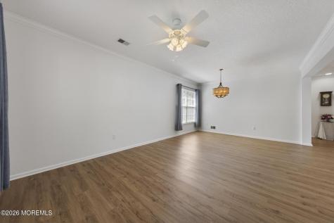 18 Amberwinds Court Lakewood NJ 08701