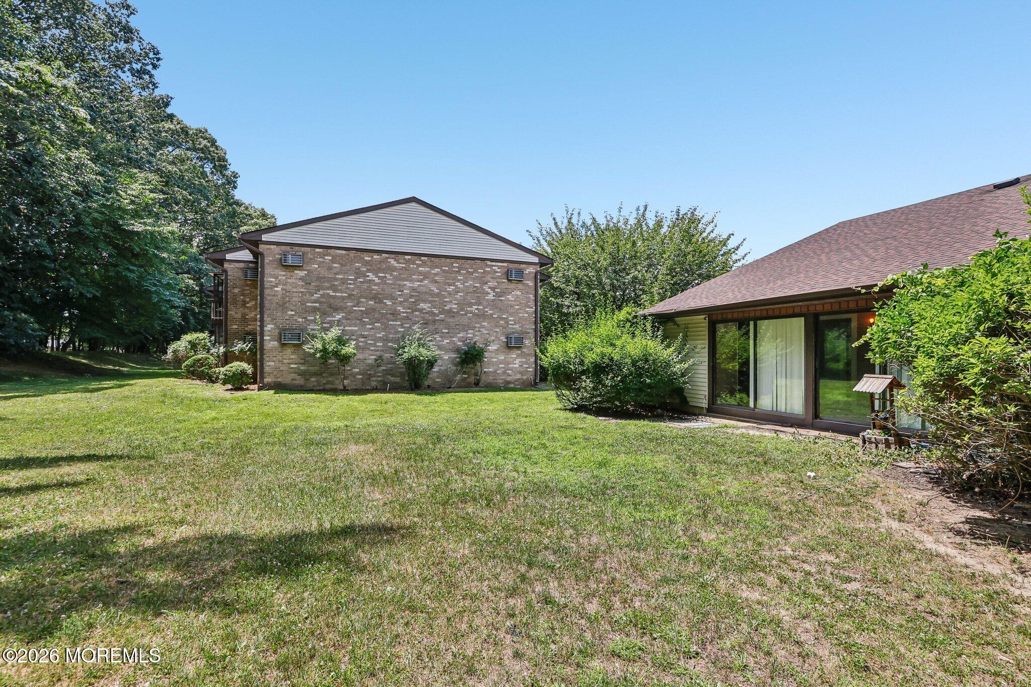 85 Amberly Drive Manalapan NJ 07726