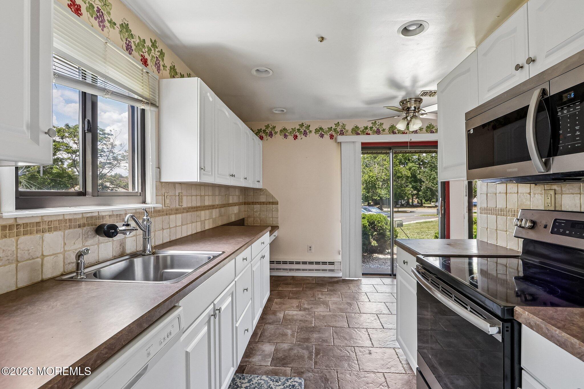 85 Amberly Drive Manalapan NJ 07726