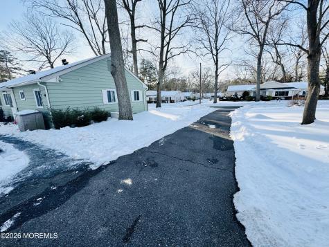 7 A Pheasant Street Manchester NJ 08759