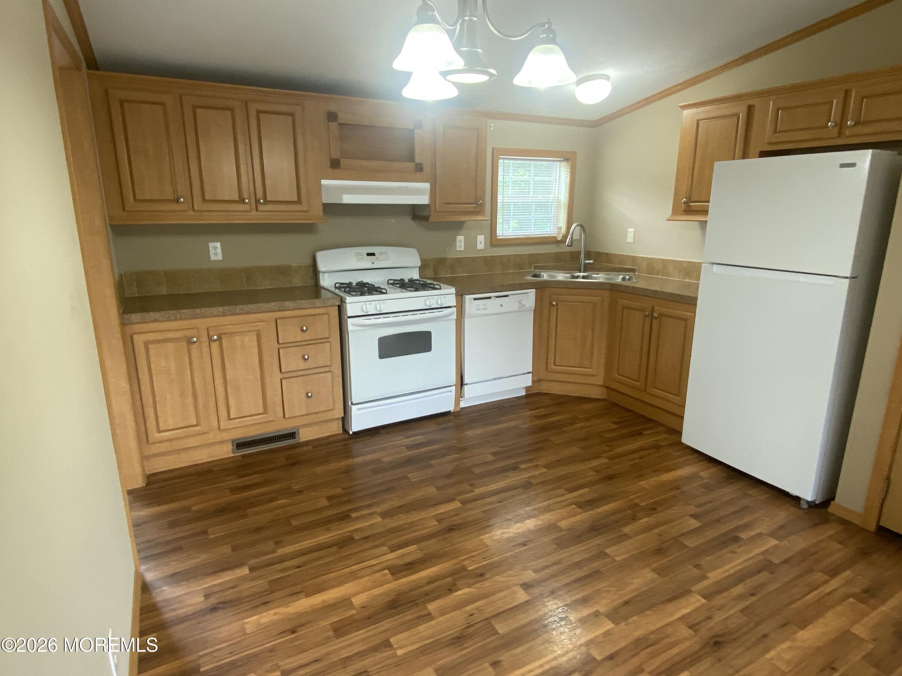 5 Maple Tree Court Manahawkin NJ 08050