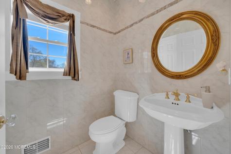 199 Royal Oaks Drive Waretown NJ 08758