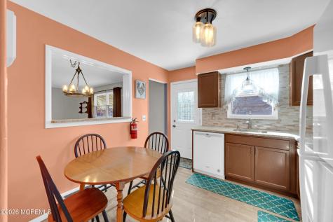 18 Milford Avenue Whiting NJ 08759