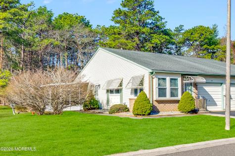 18 Milford Avenue Whiting NJ 08759