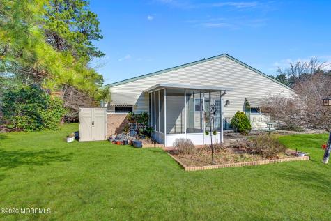 18 Milford Avenue Whiting NJ 08759
