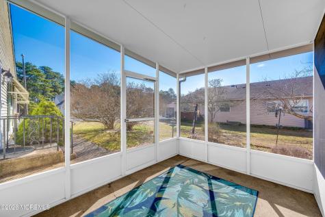 18 Milford Avenue Whiting NJ 08759
