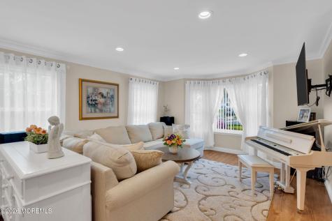 2 Willow Drive Barnegat NJ 08005