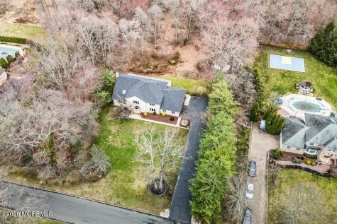 3 Shira Lane Manalapan NJ 07726
