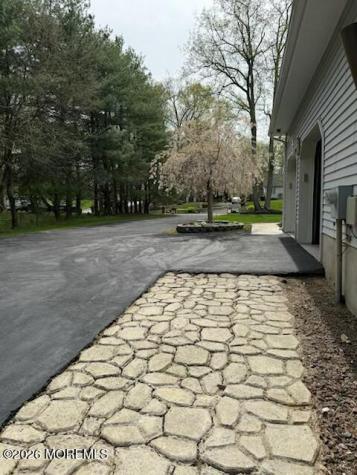 3 Shira Lane Manalapan NJ 07726