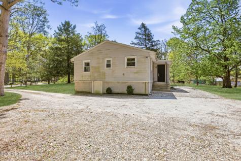 517 Newtons Corner Road Howell NJ 07731
