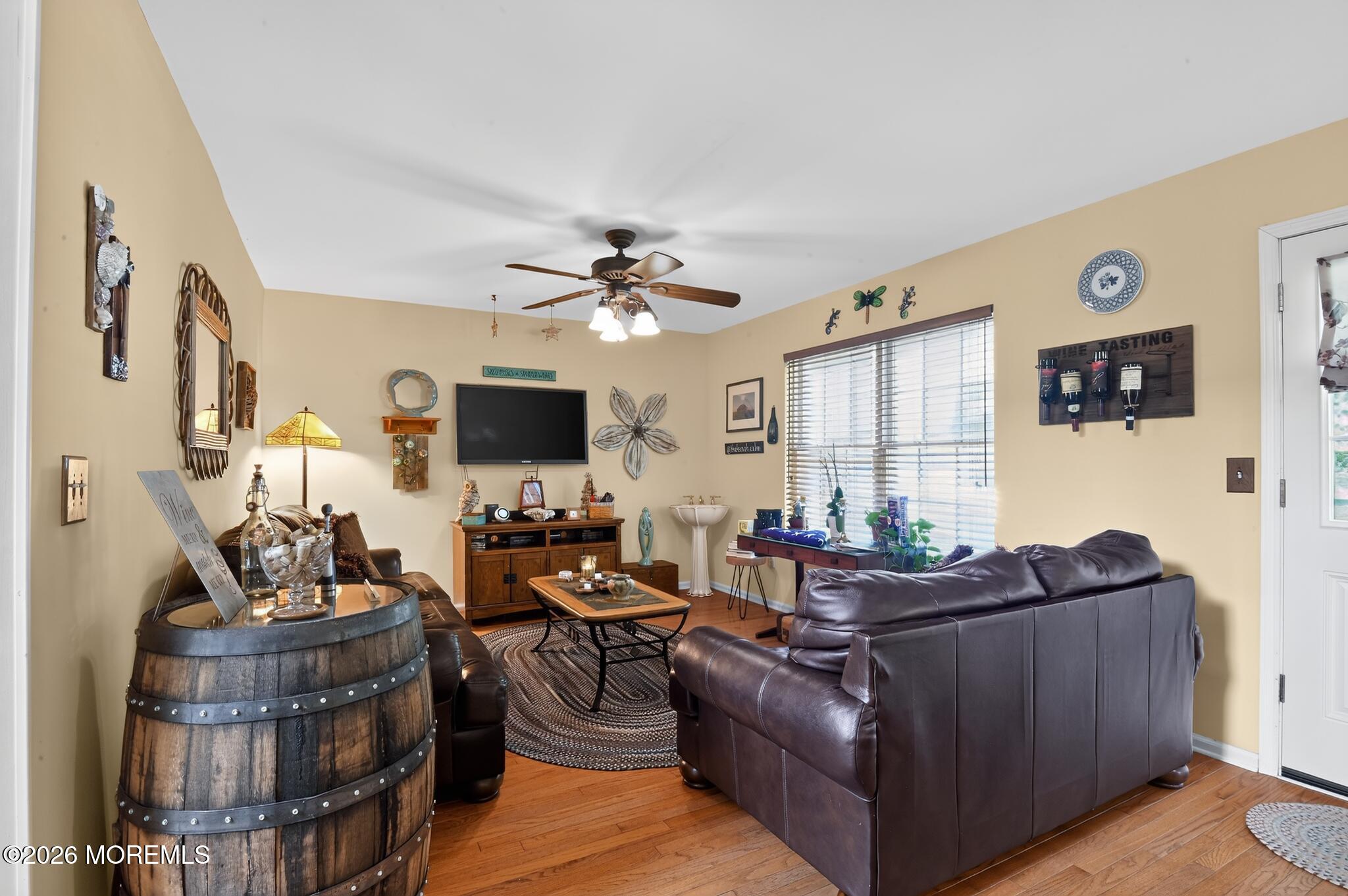 105 Hollow Oak Lane Manahawkin NJ 08050