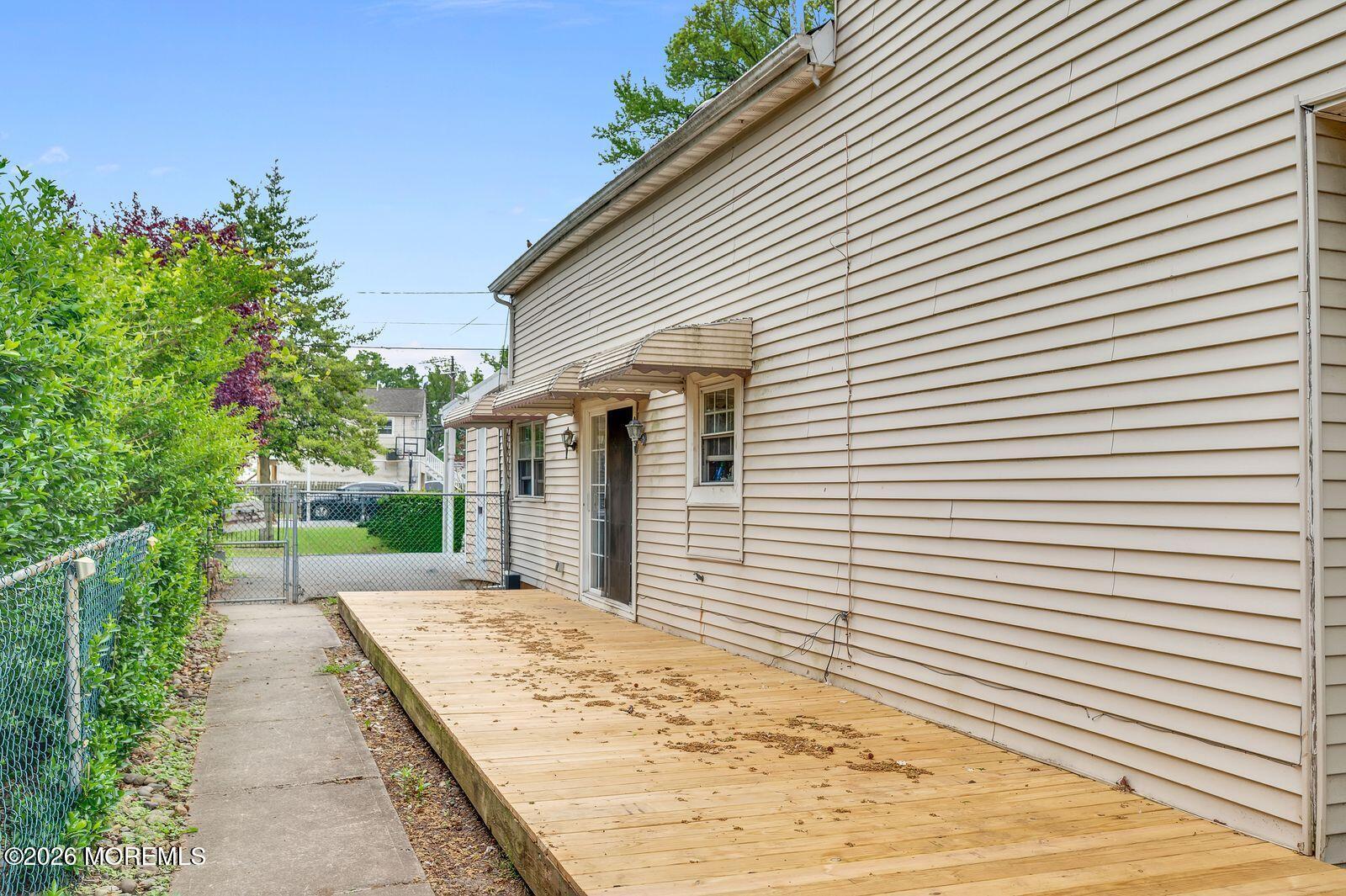 9 Holly Street Keansburg NJ 07734